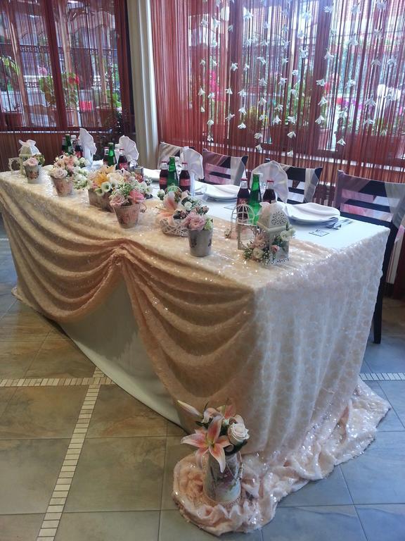 Family Hotel Yola Czepełare Zewnętrze zdjęcie