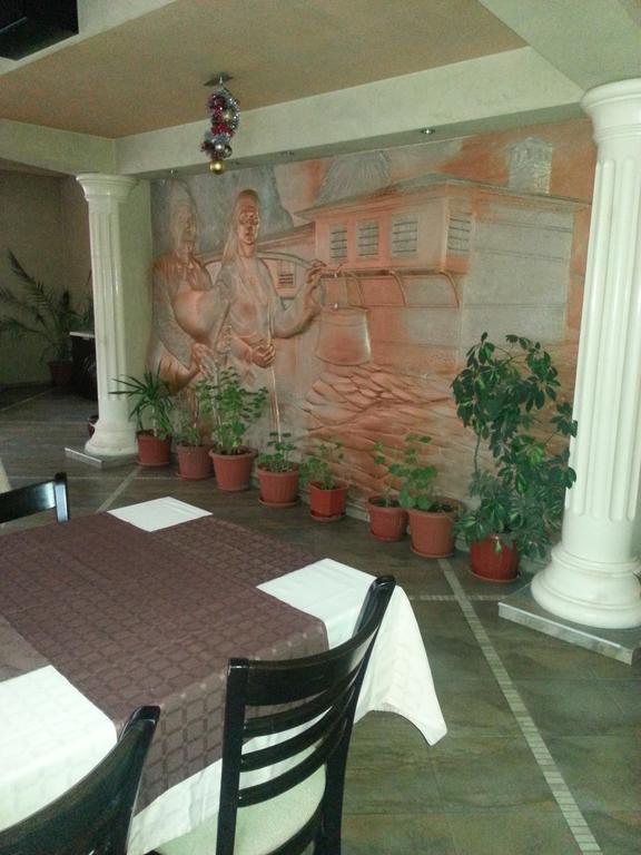 Family Hotel Yola Czepełare Zewnętrze zdjęcie